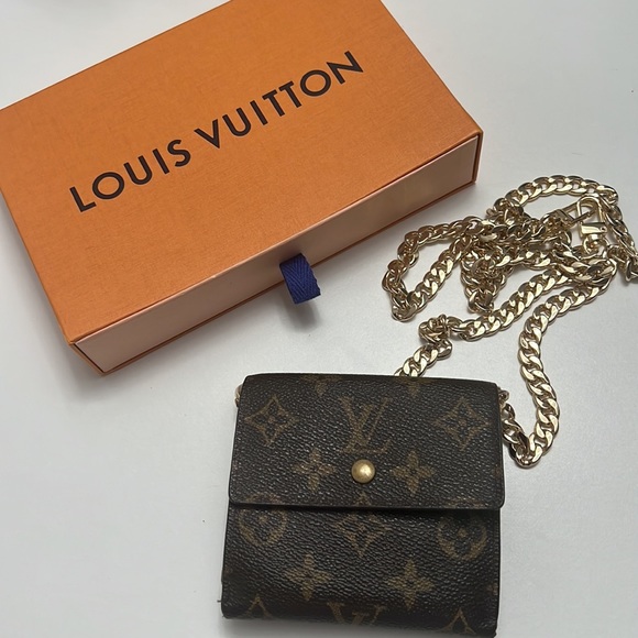 Louis Vuitton Monogram Wallet 4.5β x 4β Comes with unbranded chain and box - Picture 9 of 9